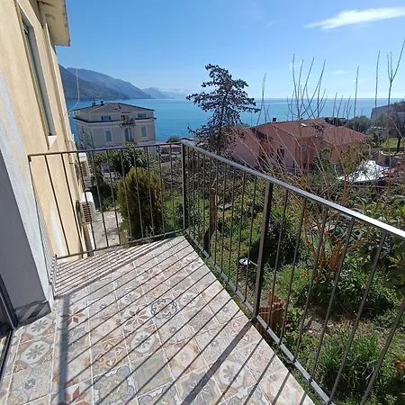Casa Vittoria Bilocale Apartment Villammare